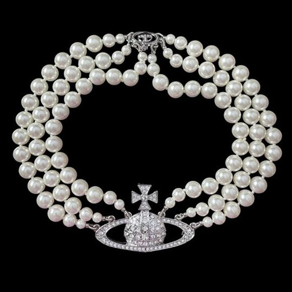 Vivienne Westwood Jewelry - Vivienne Westwood BAS RELIEF Triple pearl Choker Necklace With Original Gift Box